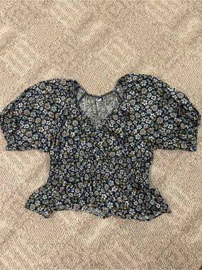 Cotton Floral Puff Sleeve Peplum Top